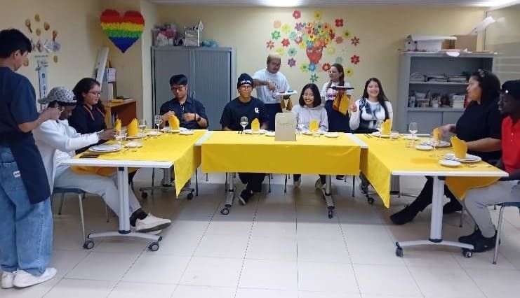 Éxito del curso operaciones básicas de restaurante y bar